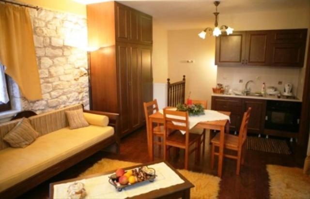 Meterizi Guesthouse Varvíca Kültér fotó